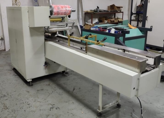 PLC  Touch screen Automatic Film Packing Machine Of Single Toilet Roll