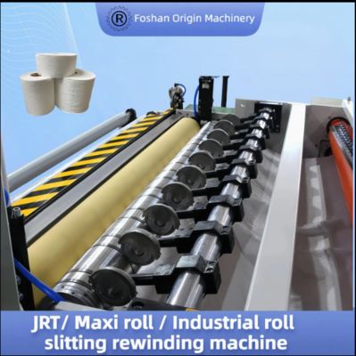 Linha de enrolamento industrial de rolos JRT com cortadores em linha para produtos de tecidos moles e absorventes