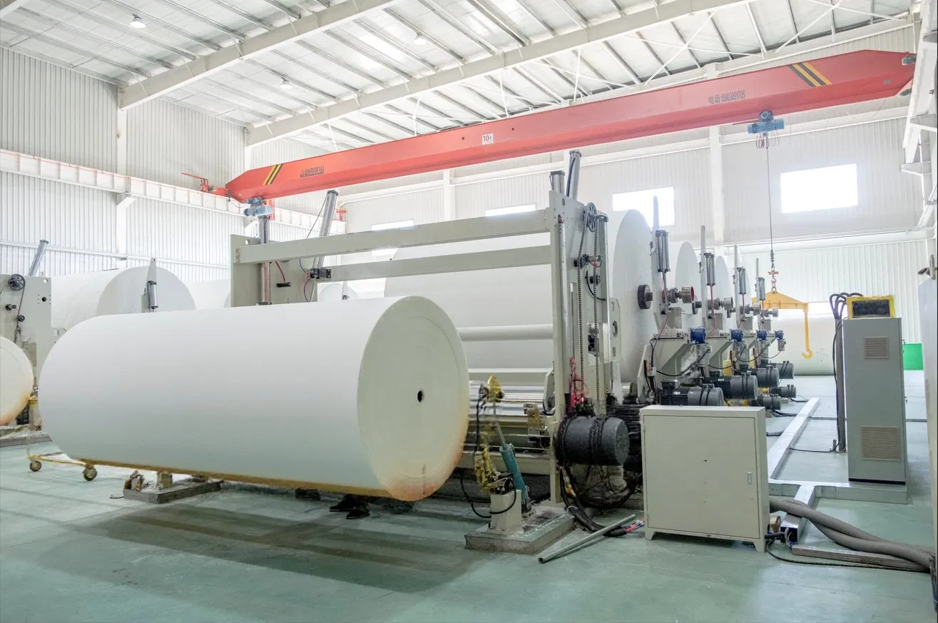 1800 mm Máquina de corte de rolos Jumbo acabado Reenrolar com boa eficiência 2